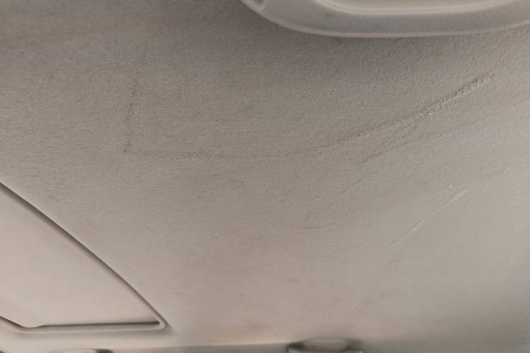 Used Chevrolet Sail 2013 Sedan 1.4L AMT Enjoy Edition Headliner