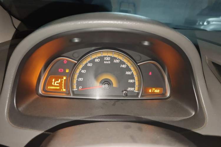 Used Chevrolet Sail 2013 Sedan 1.4L Manual - Youyi Happiness Edition Instrument Cluster