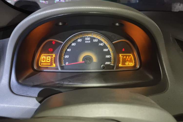 Used Chevrolet Sail 2013 Sedan 1.4L AMT Enjoy Edition Instrument Cluster