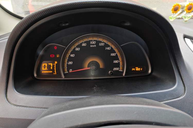 Used Chevrolet Sail 2013 Sedan 1.4L Manual - Youyi Happiness Edition Instrument Cluster