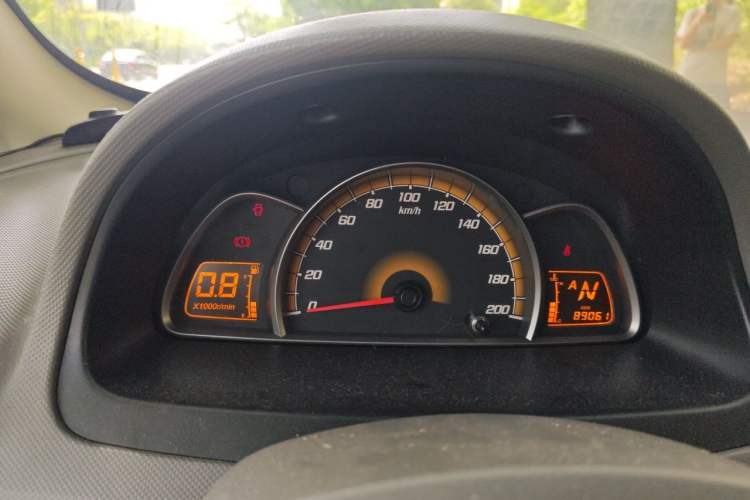 Used Chevrolet Sail 2013 Sedan 1.4L AMT Enjoy Edition Instrument Cluster