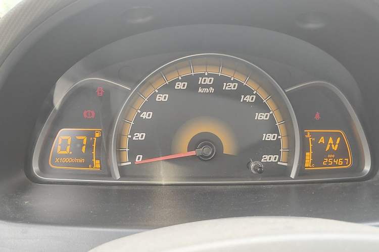 Used Chevrolet Sail 2013 Sedan 1.4L AMT Enjoy Edition Instrument Cluster