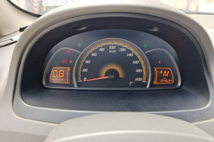 Used Chevrolet Sail 2013 Sedan 1.2L AMT Ideal Edition Instrument Cluster