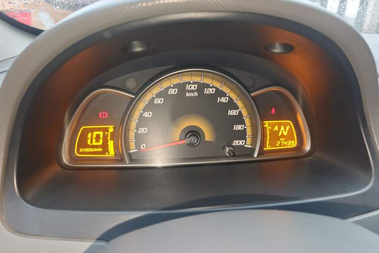 Used Chevrolet Sail 2013 Sedan 1.2L AMT Ideal Edition Instrument Cluster