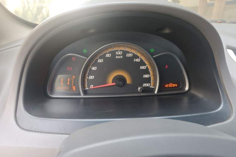 Used Chevrolet Sail 2013 Sedan 1.4L Manual Ideal Happiness Edition Instrument Cluster