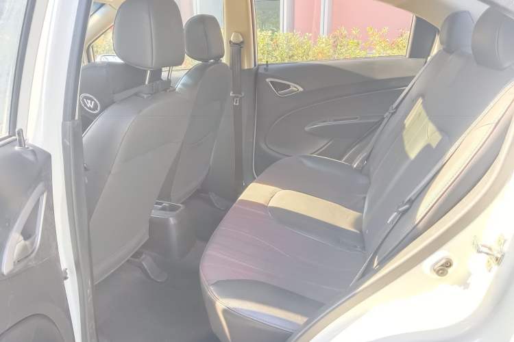Used Chevrolet Sail 2013 Sedan 1.4L Manual - Youyi Happiness Edition Interior 4