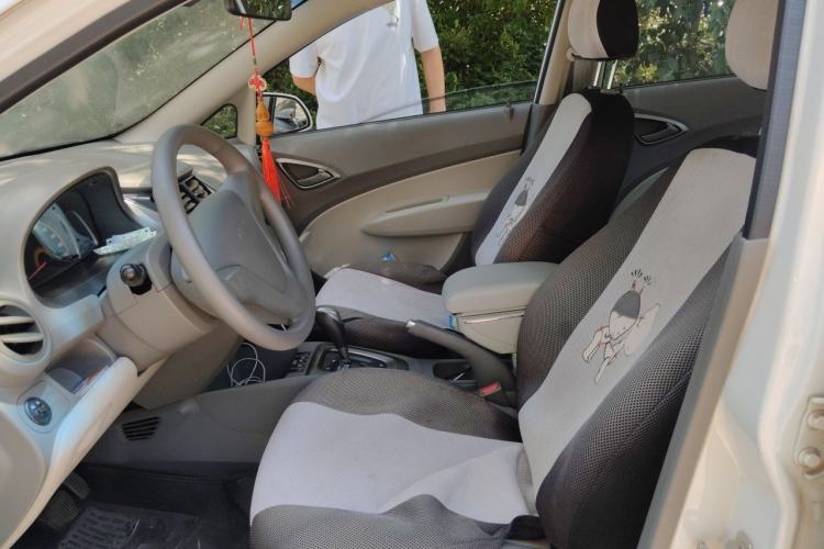 Used Chevrolet Sail 2013 Sedan 1.4L AMT Enjoy Edition Left Front Seat