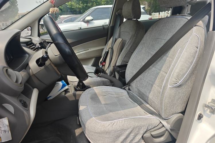 Used Chevrolet Sail 2013 Sedan 1.2L Manual Warm Edition Left Front Seat