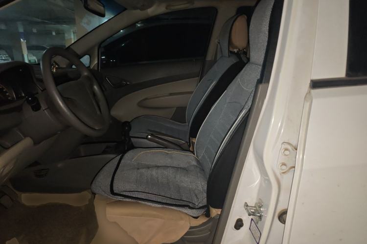Used Chevrolet Sail 2013 Sedan 1.4L Manual - Youyi Happiness Edition Left Front Seat