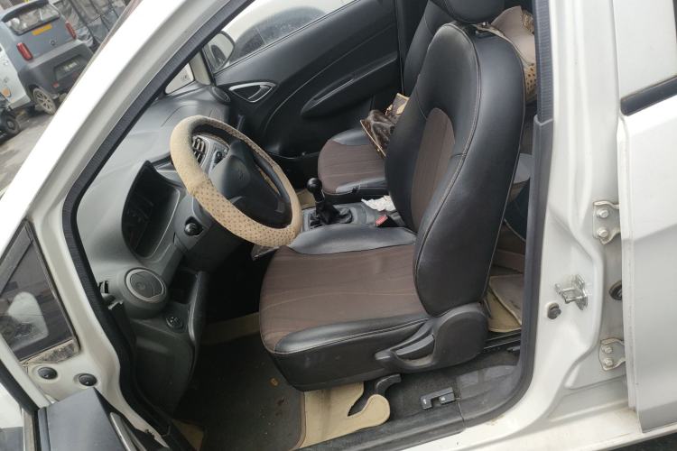 Used Chevrolet Sail 2013 Sedan 1.2L Manual Fashionable Happiness Edition Left Front Seat