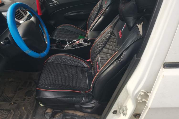 Used Chevrolet Sail 2013 Sedan 1.2L Manual Fashionable Happiness Edition Left Front Seat