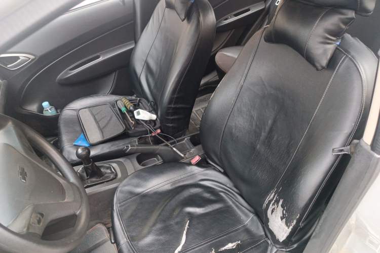 Used Chevrolet Sail 2013 Sedan 1.2L Manual Warm Edition Left Front Seat