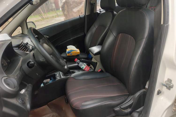 Used Chevrolet Sail 2013 Sedan 1.2L Manual Happiness Edition Left Front Seat