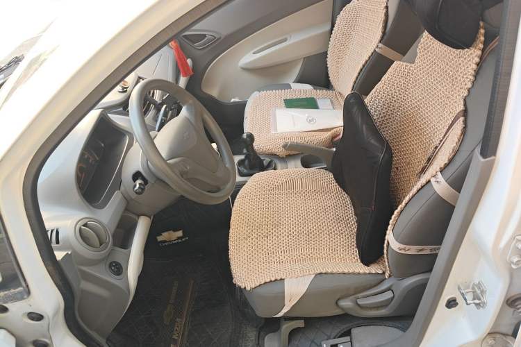 Used Chevrolet Sail 2013 Sedan 1.2L Manual Fashion Edition Left Front Seat