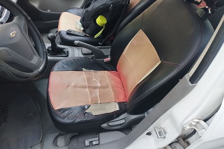 Used Chevrolet Sail 2013 Sedan 1.4L Manual Elegance Edition Left Front Seat