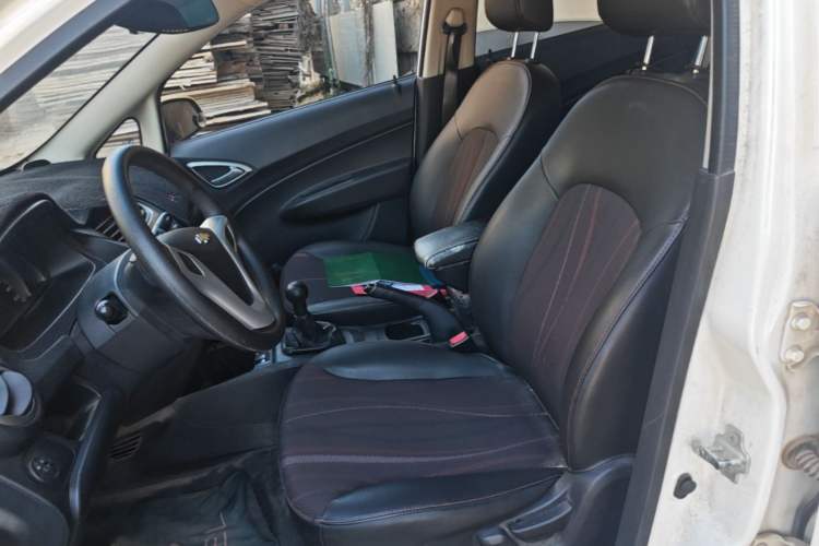 Used Chevrolet Sail 2013 Sedan 1.2L Manual Fashionable Happiness Edition Left Front Seat