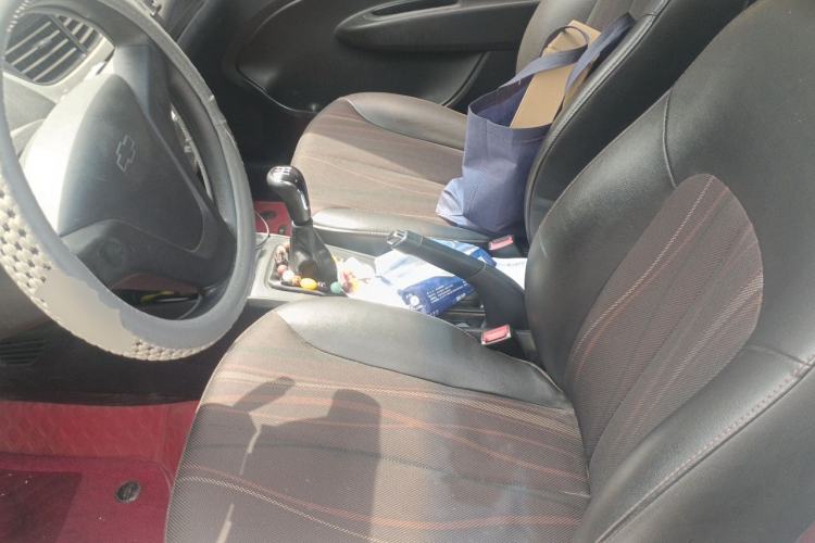 Used Chevrolet Sail 2013 Sedan 1.4L Manual - Youyi Happiness Edition Left Front Seat