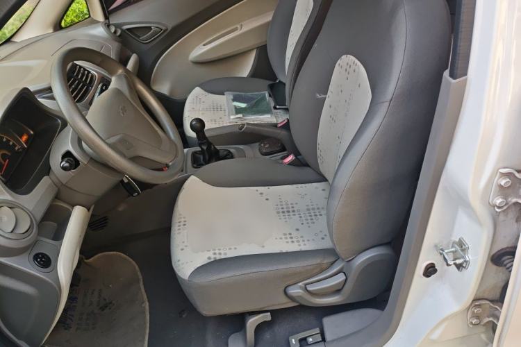Used Chevrolet Sail 2013 Sedan 1.4L Manual Ideal Edition Left Front Seat
