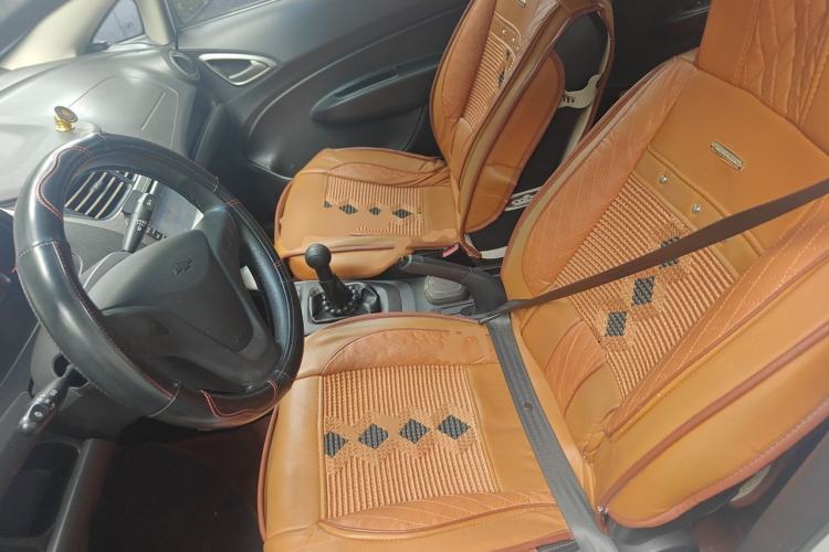 Used Chevrolet Sail 2013 Sedan 1.2L Manual Fashionable Happiness Edition Left Front Seat
