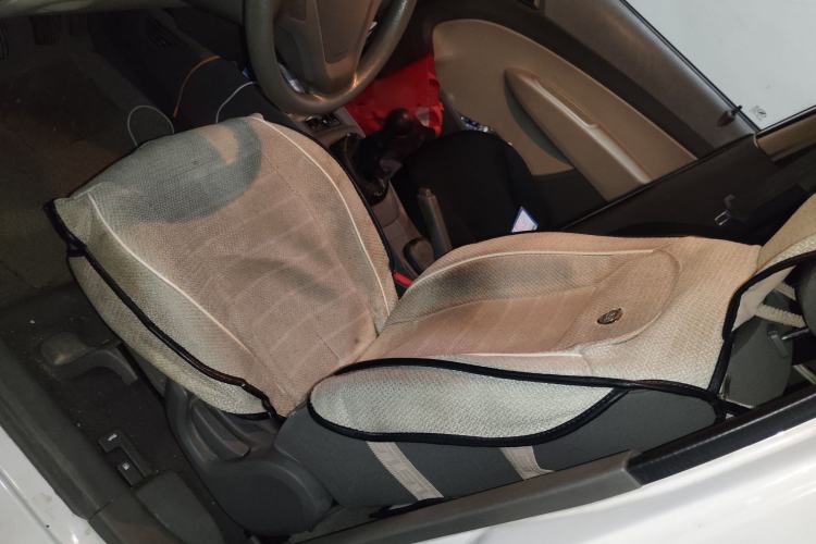 Used Chevrolet Sail 2013 Sedan 1.4L Manual Ideal Happiness Edition Left Front Seat