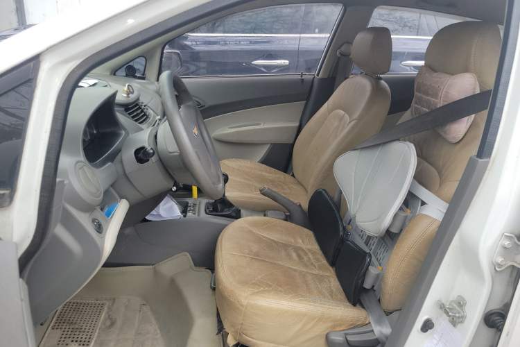 Used Chevrolet Sail 2013 Hatchback 1.2L Manual Ideal Edition Left Front Seat
