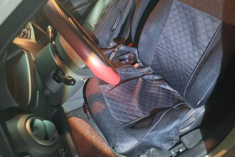 Used Chevrolet Sail 2013 Sedan 1.2L Manual Fashionable Happiness Edition Left Front Seat