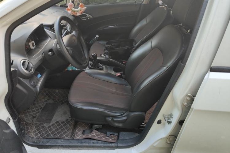Used Chevrolet Sail 2013 Sedan 1.2L Manual Fashion Edition Left Front Seat