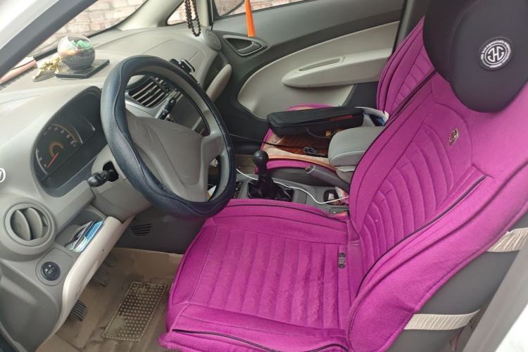 Used Chevrolet Sail 2013 Sedan 1.2L Manual Fashionable Happiness Edition Left Front Seat
