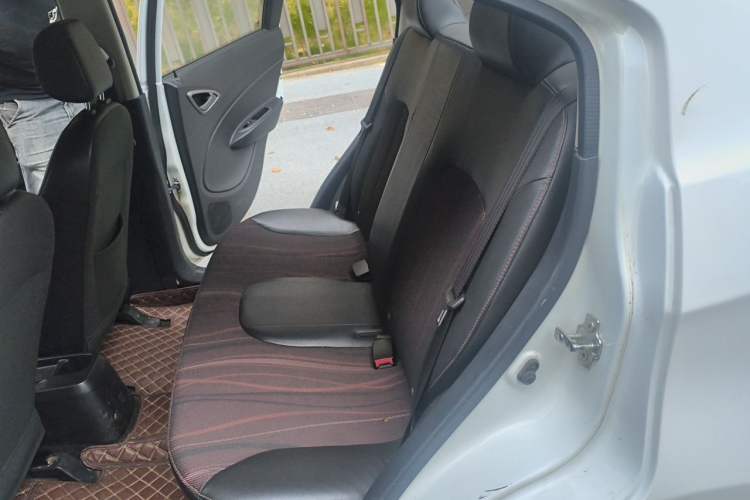Used Chevrolet Sail 2013 Sedan 1.4L Manual - Youyi Happiness Edition Left Rear Seat