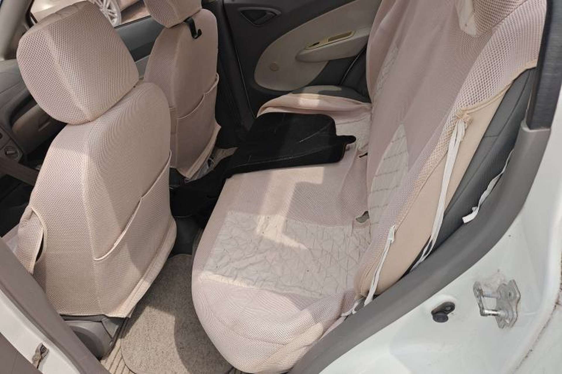 Used Chevrolet Sail 2013 Sedan 1.2L AMT Ideal Edition Left Rear Seat