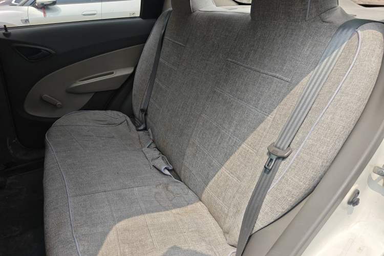 Used Chevrolet Sail 2013 Sedan 1.2L Manual Warm Edition Left Rear Seat