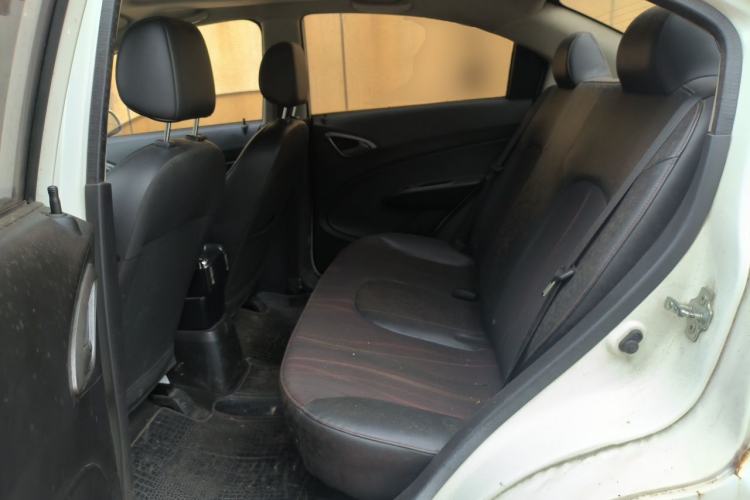Used Chevrolet Sail 2013 Sedan 1.4L Manual - Youyi Happiness Edition Left Rear Seat