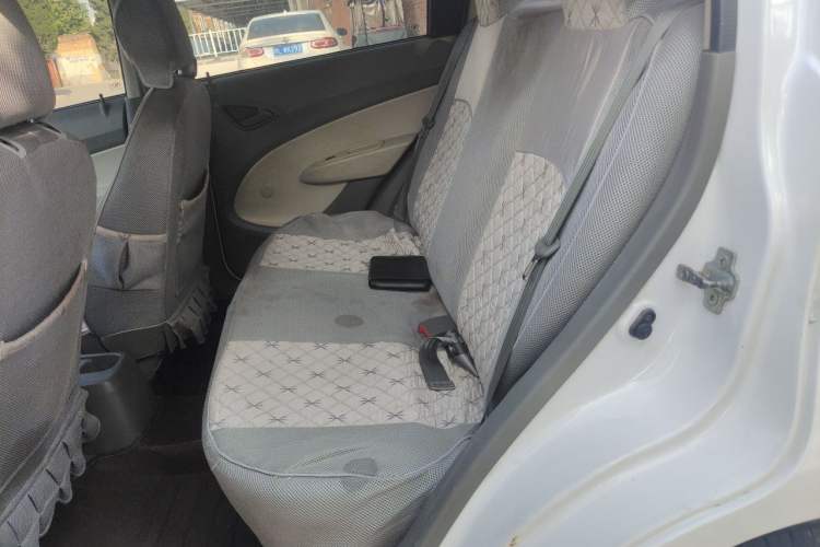 Used Chevrolet Sail 2013 Sedan 1.2L Manual Warm Edition Left Rear Seat
