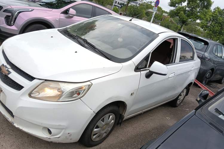 Used Chevrolet Sail 2013 Sedan 1.2L Manual Warm Edition Left Side