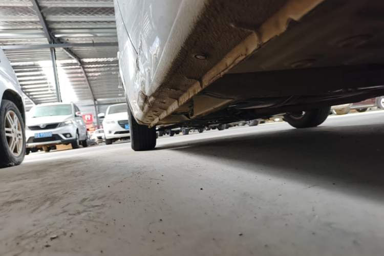 Used Chevrolet Sail 2013 Sedan 1.2L Manual Fashion Edition Left Side Sill