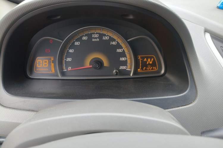Used Chevrolet Sail 2013 Sedan 1.4L AMT Enjoy Edition Odometer Close Up