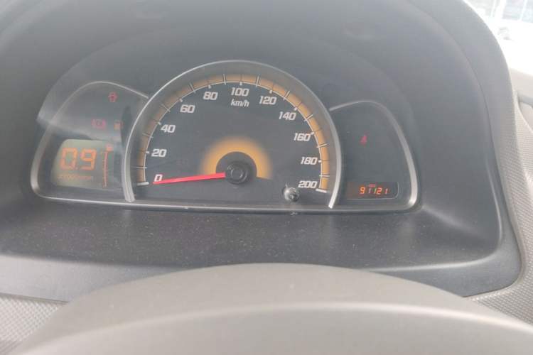 Used Chevrolet Sail 2013 Sedan 1.4L Manual Happiness Edition II Odometer Close Up