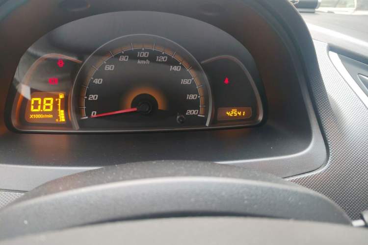 Used Chevrolet Sail 2013 Sedan 1.4L Manual Ideal Happiness Edition Odometer Close Up