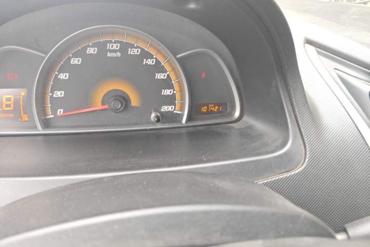 Used Chevrolet Sail 2013 Sedan 1.4L Manual Ideal Happiness Edition Odometer Close Up