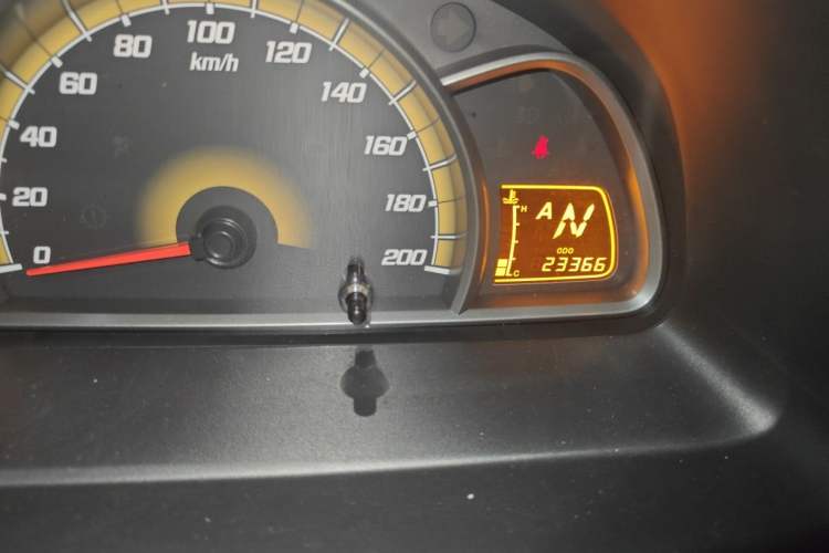 Used Chevrolet Sail 2013 Sedan 1.2L AMT Ideal Edition Odometer Close Up