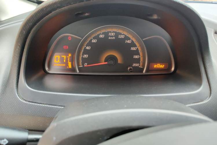 Used Chevrolet Sail 2013 Sedan 1.4L Manual Happiness Edition II Odometer Close Up