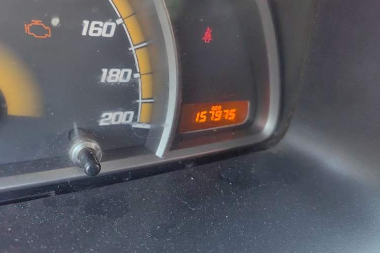 Used Chevrolet Sail 2013 Sedan 1.2L Manual Fashionable Happiness Edition Odometer Close Up