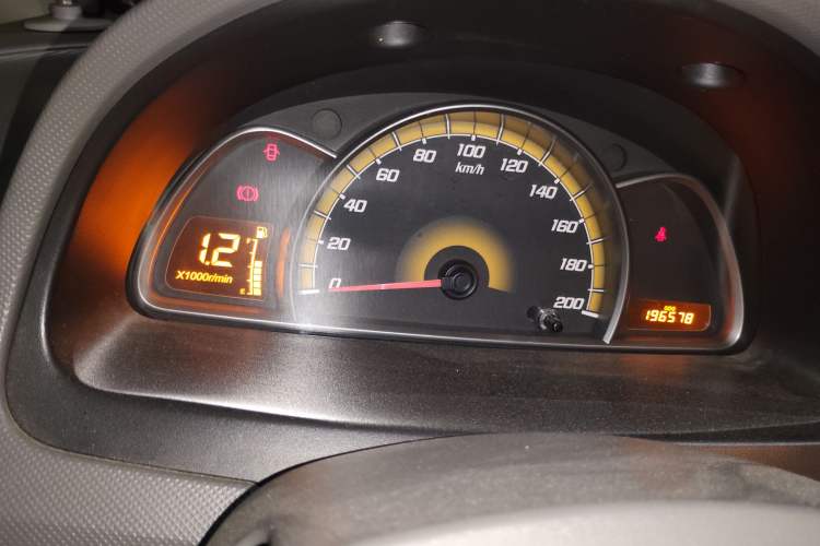 Used Chevrolet Sail 2013 Sedan 1.4L Manual Ideal Happiness Edition Odometer Close Up
