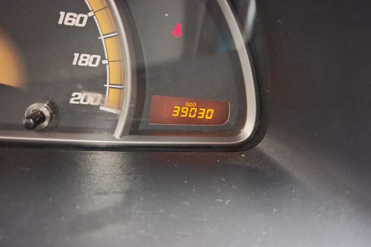 Used Chevrolet Sail 2013 Sedan 1.2L Manual Fashionable Happiness Edition Odometer Close Up