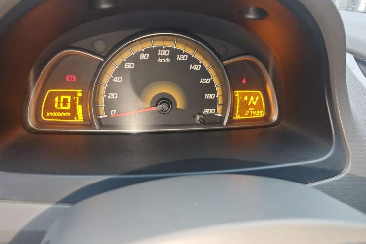 Used Chevrolet Sail 2013 Sedan 1.2L AMT Ideal Edition Odometer Close Up