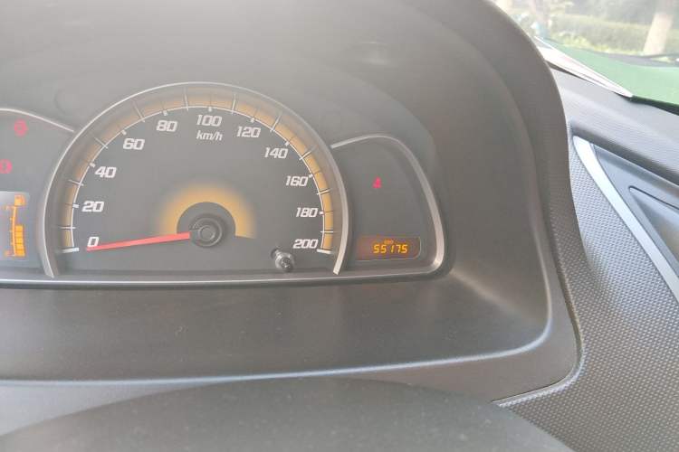 Used Chevrolet Sail 2013 Sedan 1.4L Manual Ideal Happiness Edition Odometer Close Up