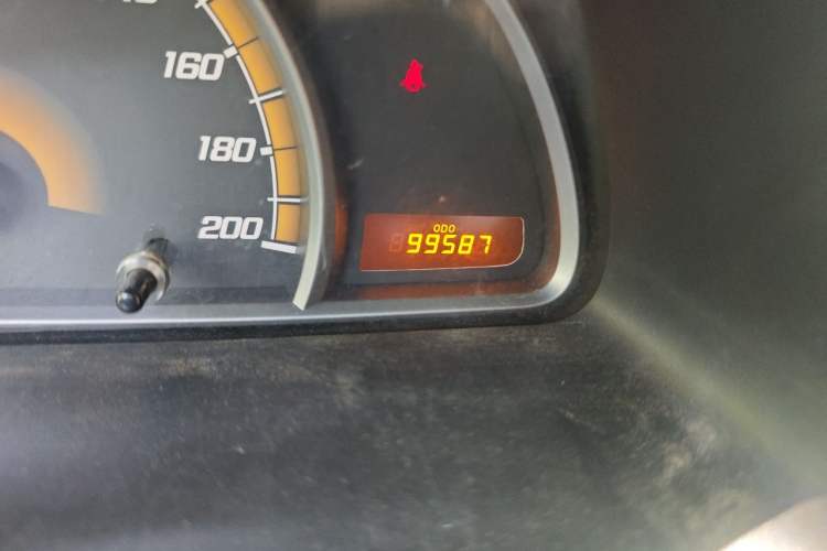 Used Chevrolet Sail 2013 Sedan 1.4L Manual Ideal Happiness Edition Odometer Close Up