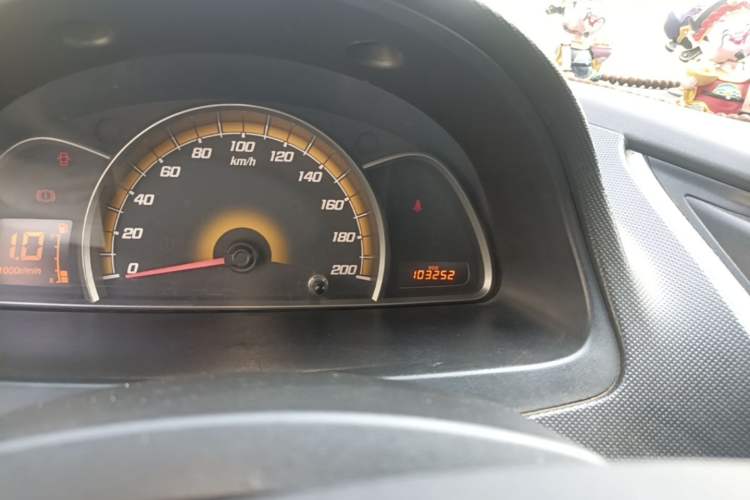 Used Chevrolet Sail 2013 Sedan 1.4L Manual Ideal Happiness Edition Odometer Close Up