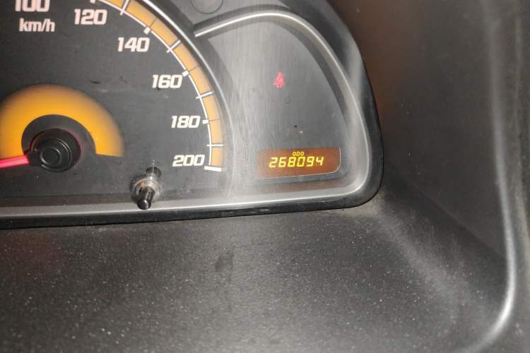 Used Chevrolet Sail 2013 Sedan 1.2L Manual Fashionable Happiness Edition Odometer Close Up