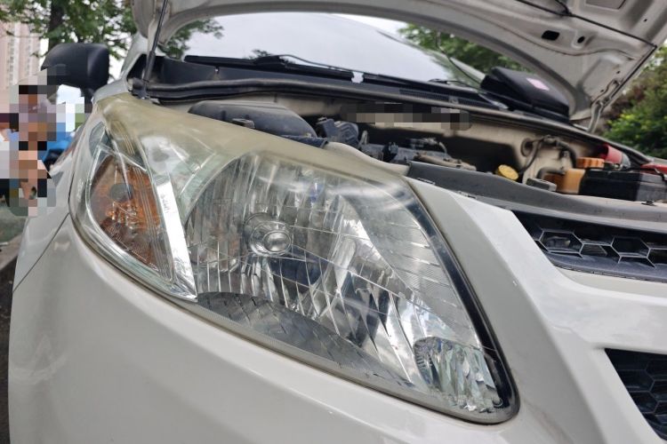 Used Chevrolet Sail 2013 Sedan 1.2L AMT Ideal Edition Right Front Headlight